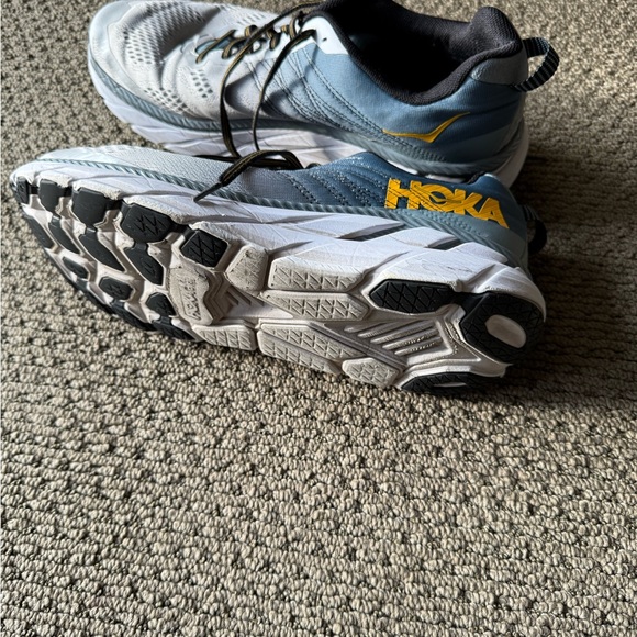 Hoka Clifton 6 running shoe, 11.5 white/grey and blue - Picture 4 of 5